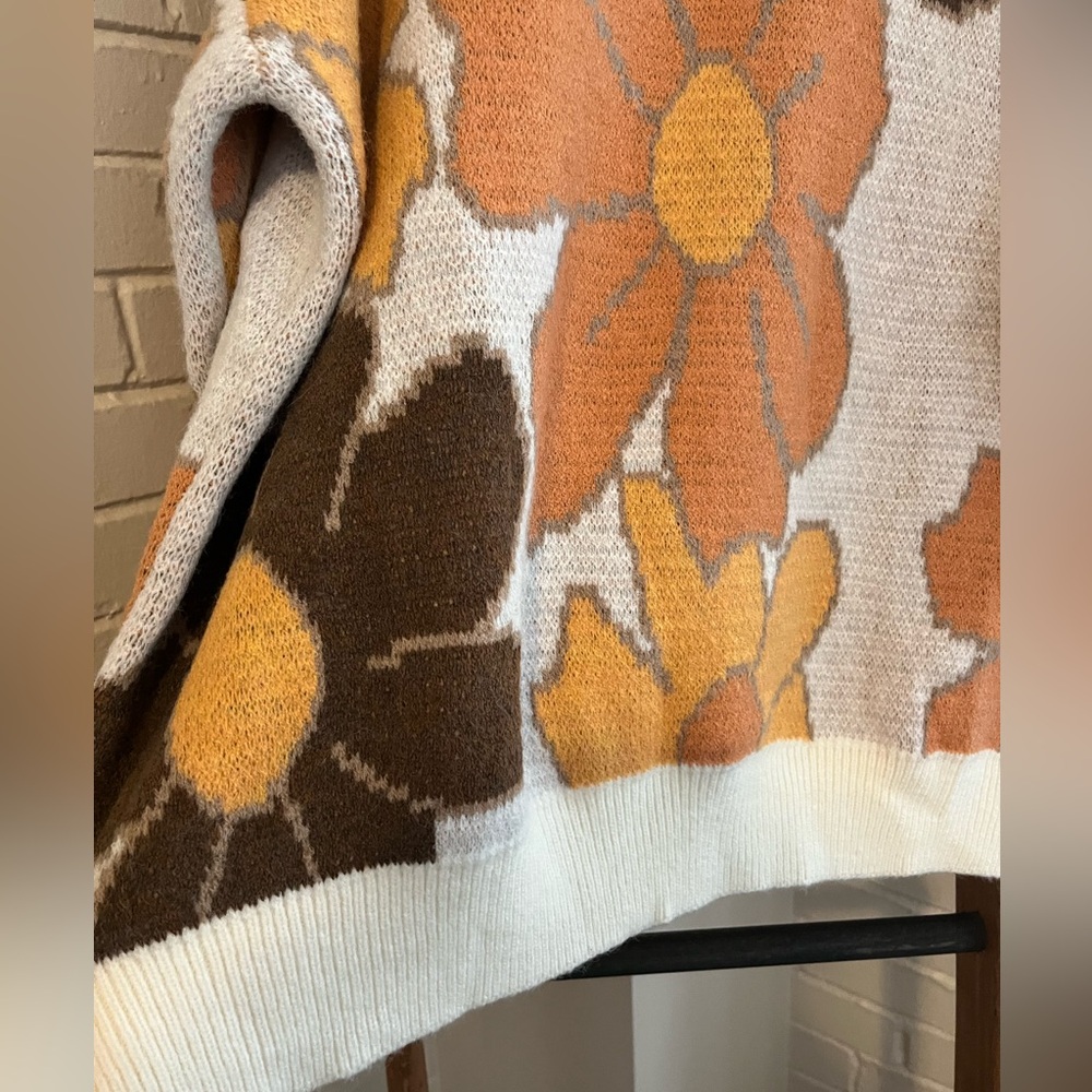 🍂☕️FALL Sale!! BiBi Flowers in Bloom Sweater - Picture 6 of 9